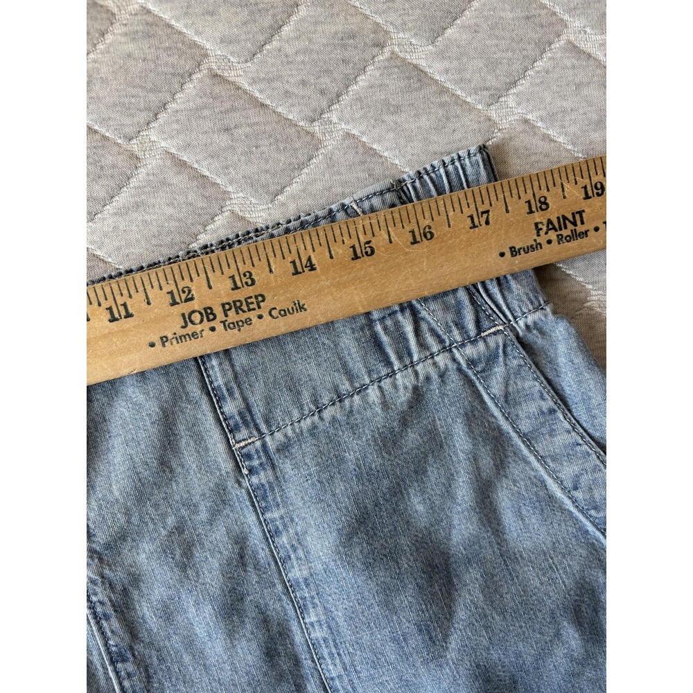We The Free Jeans Womens Large Blue Light Wash Wide Leg Breezy Denim Pull On - Picture 12 of 12